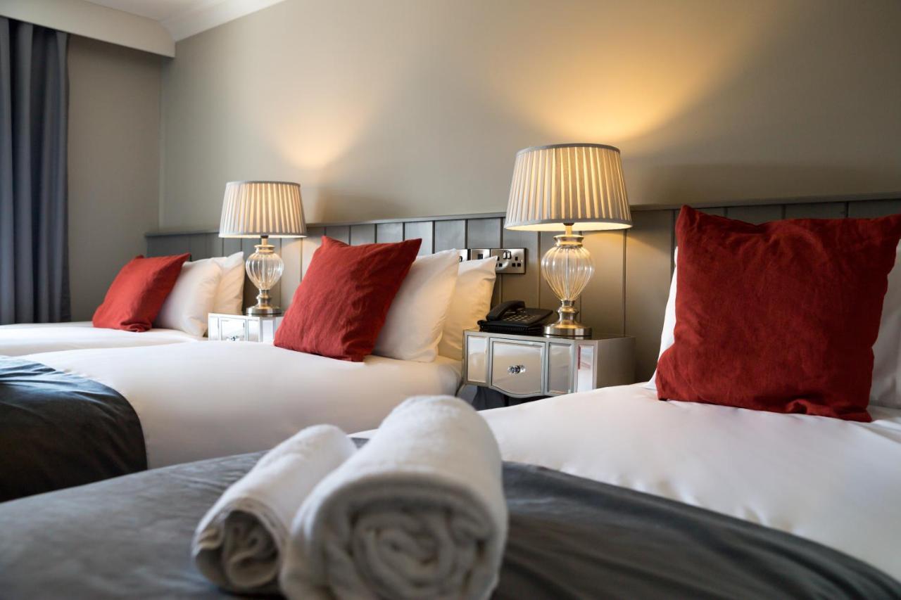 The Village Hotel, Bar And Restaurant Bettystown Exteriér fotografie