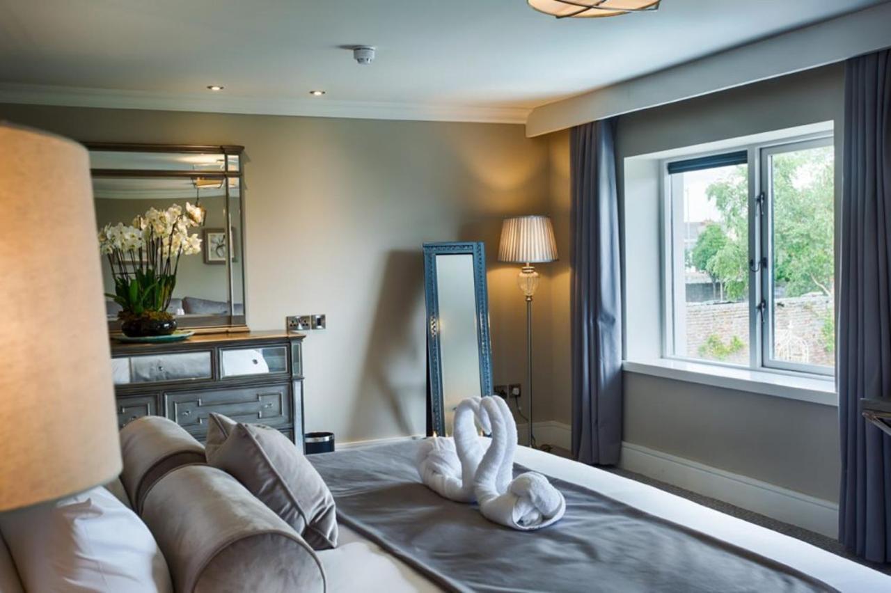 The Village Hotel, Bar And Restaurant Bettystown Exteriér fotografie