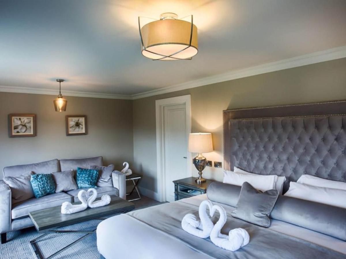 The Village Hotel, Bar And Restaurant Bettystown Exteriér fotografie